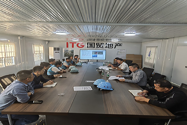 江蘇宏嘉公司總經(jīng)理葉明武同志率隊(duì)參加廈門國貿(mào)項(xiàng)目、偉星項(xiàng)目及華潤項(xiàng)目建設(shè)單位組織召開的項(xiàng)目研討會(huì)