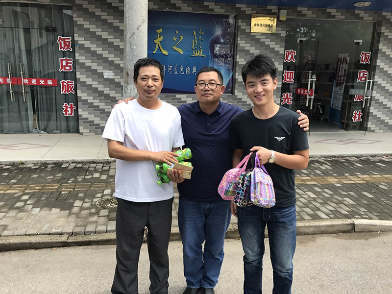 防暑降溫送清涼，高溫慰問潤(rùn)人心——宏嘉公司開展高溫慰問活動(dòng)