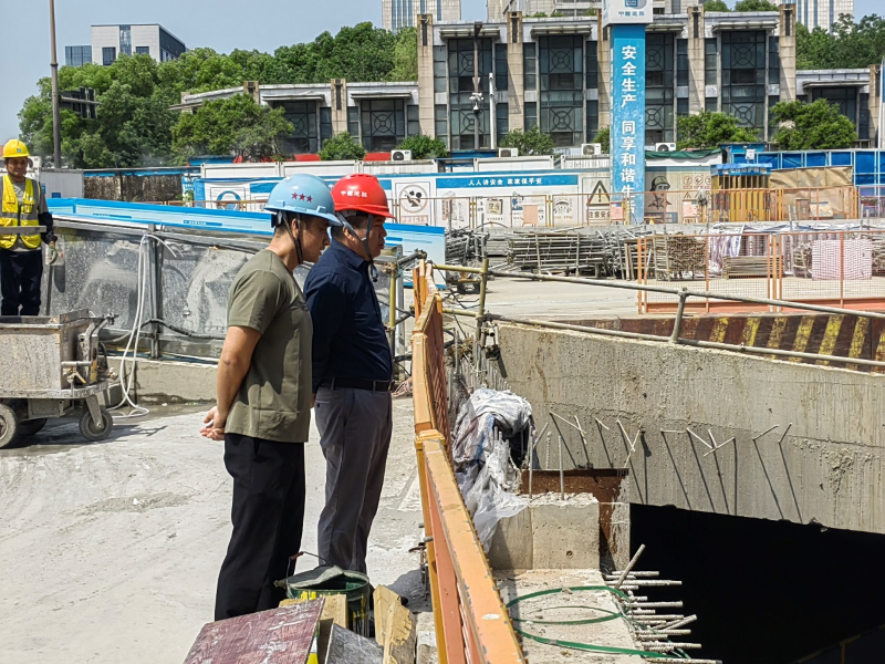 五一慰問暖人心，安全督導(dǎo)促發(fā)展
